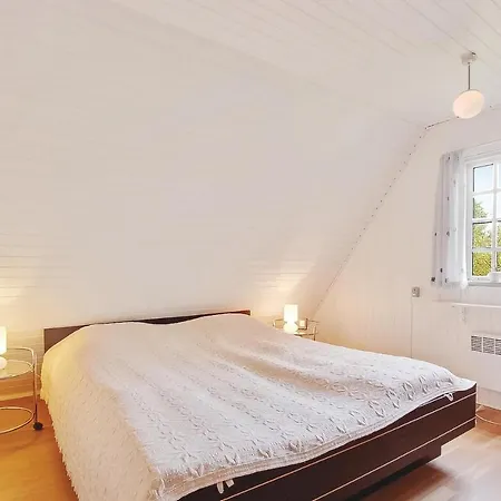 Three-bedroom Holiday In